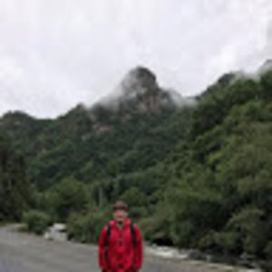 Meet your Posher, Levi